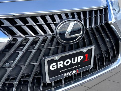 Used 2024 Lexus ES 350 w/ Technology Package FWD image 29