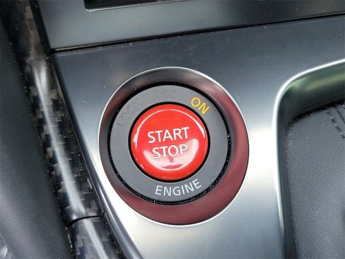 Used 2024 Nissan GT-R Premium w/ Premium Interior Package image 10