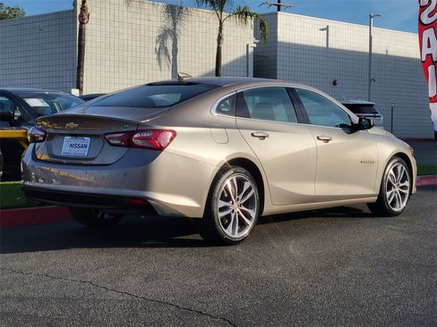 Used 2024 Chevrolet Malibu LT image 2