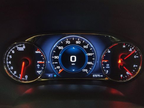 Used 2017 GMC Acadia Denali w/ Technology Package AWD/4WD image 23