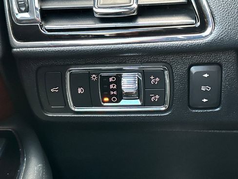 Used 2022 Lincoln Navigator Reserve image 44