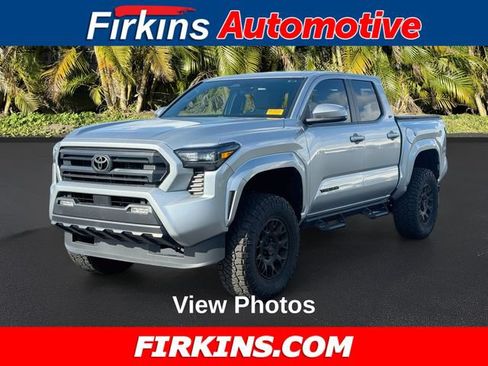 Used 2024 Toyota Tacoma SR5 AWD/4WD image 1