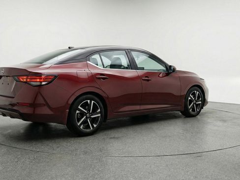 Used 2025 Nissan Sentra SV image 9