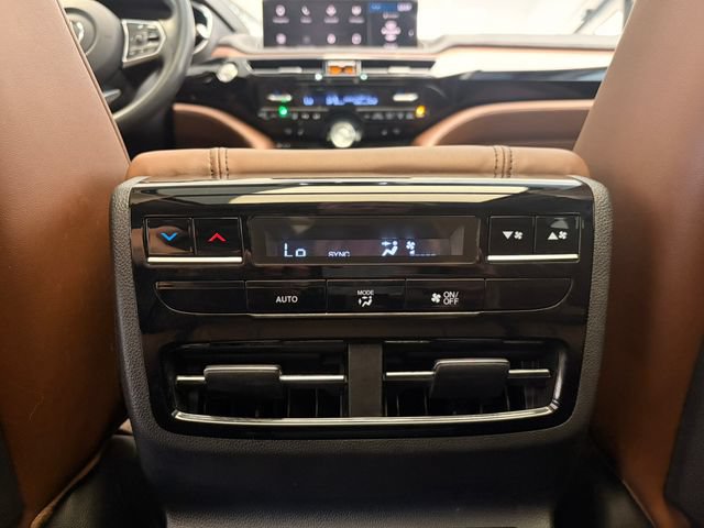 Used 2024 Acura MDX w/ Technology Package AWD/4WD image 23