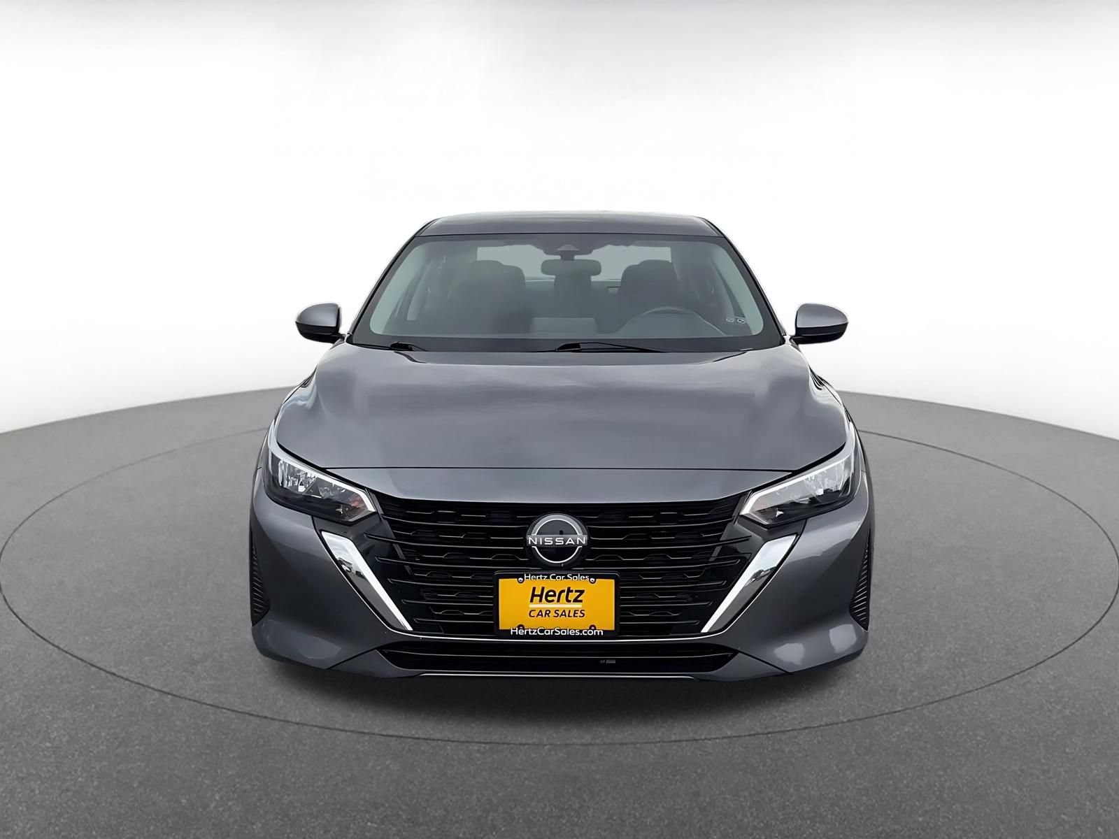 Used 2025 Nissan Sentra SV FWD image 4