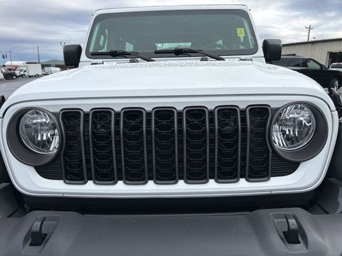 Used 2024 Jeep Wrangler Sport image 30