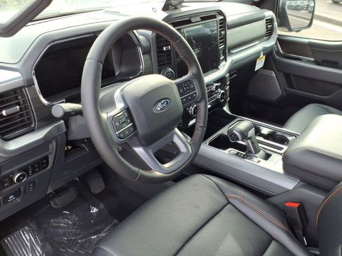 New 2025 Ford F150 Lariat w/ Equipment Group 501A Mid image 9