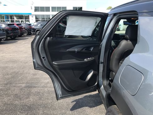 New 2025 Chevrolet TrailBlazer RS w/ Convenience Package image 24
