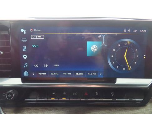Used 2025 Chevrolet Silverado 1500 LT AWD/4WD image 19