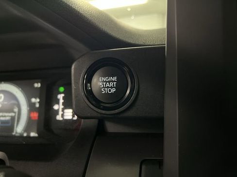 Used 2025 Toyota Tacoma SR5 image 16