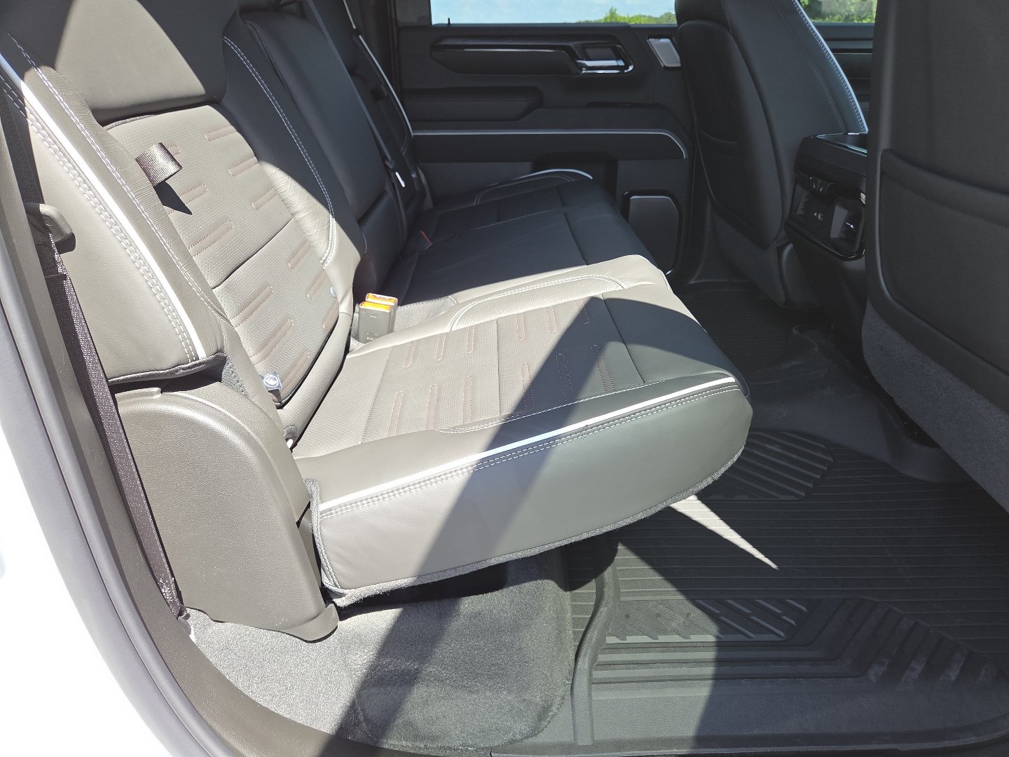 New 2026 GMC Sierra 2500 AT4X w/ AT4X AEV Edition AWD/4WD image 27