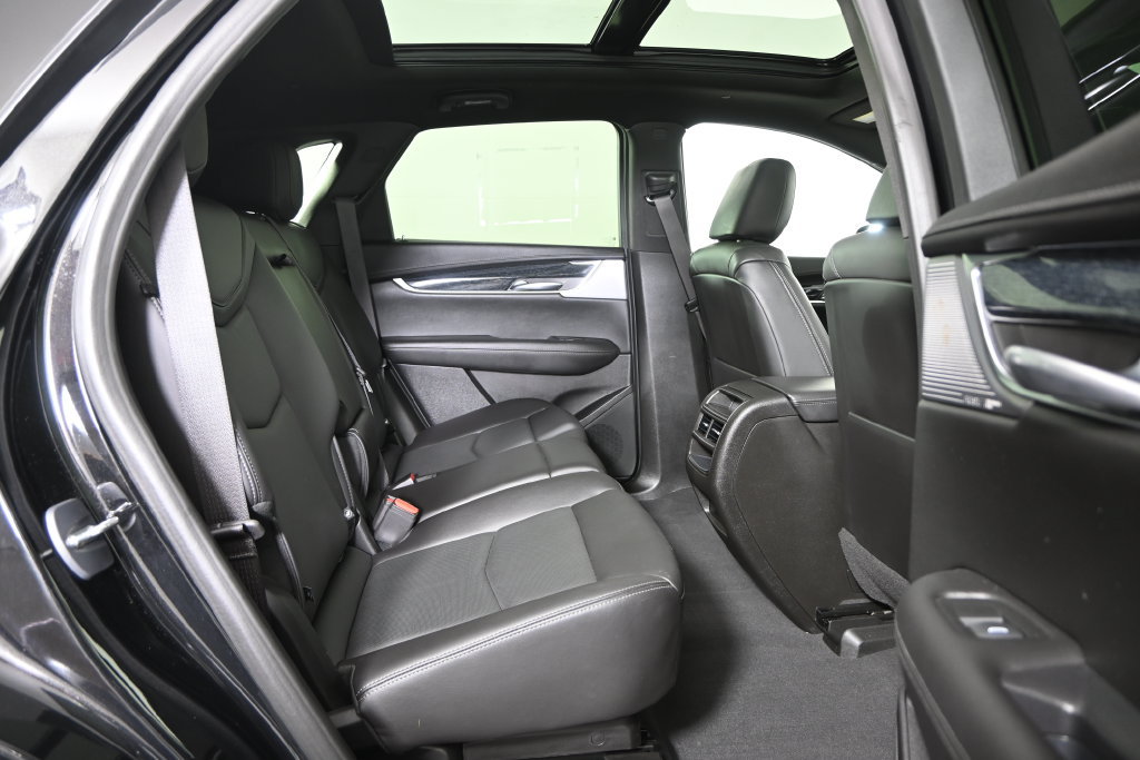 Used 2024 Cadillac XT5 Premium Luxury AWD/4WD image 16