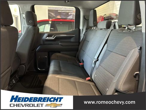 Used 2024 Chevrolet Silverado 1500 LT AWD/4WD image 12