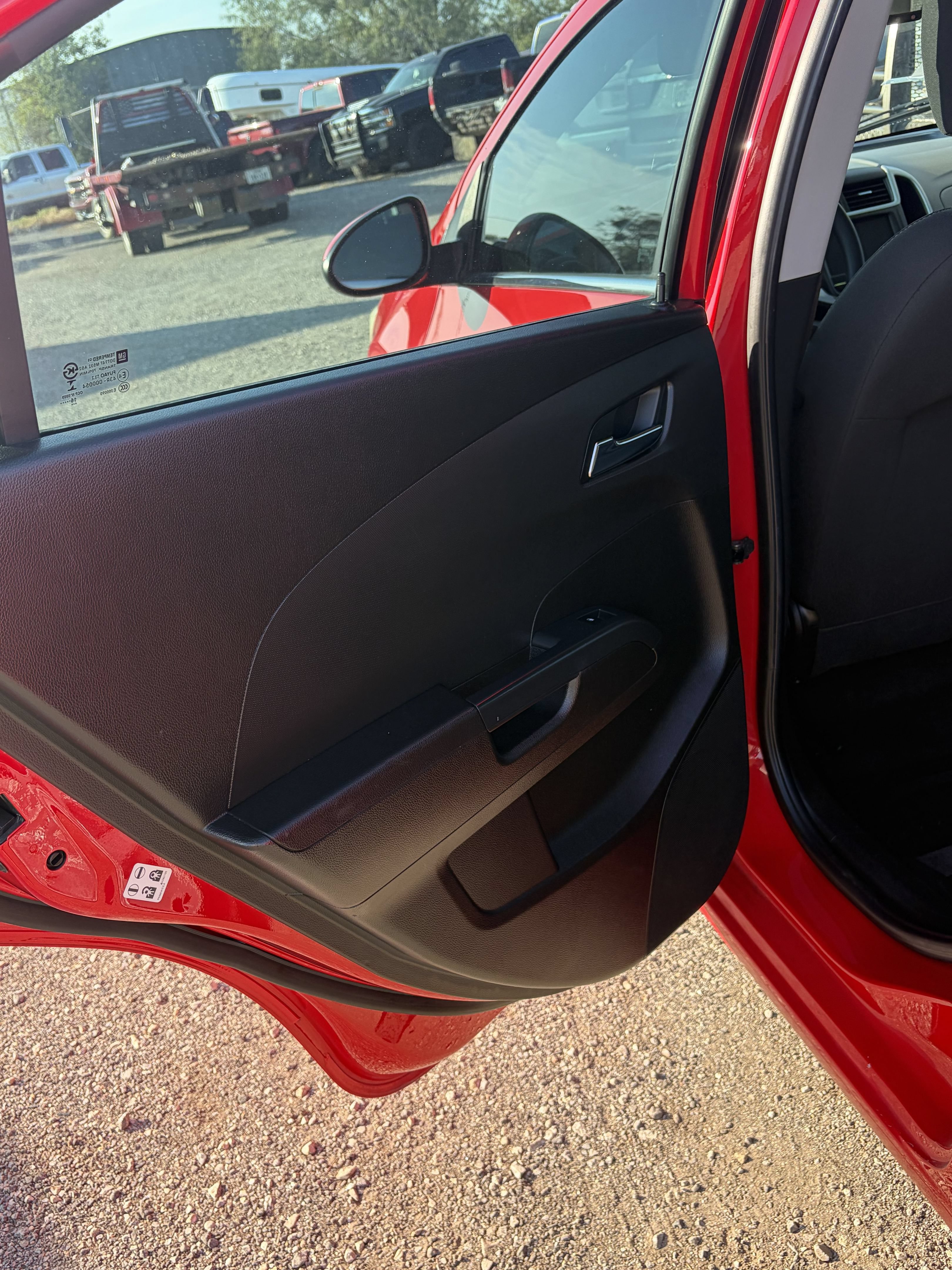 Used 2017 Chevrolet Sonic LT FWD image 3