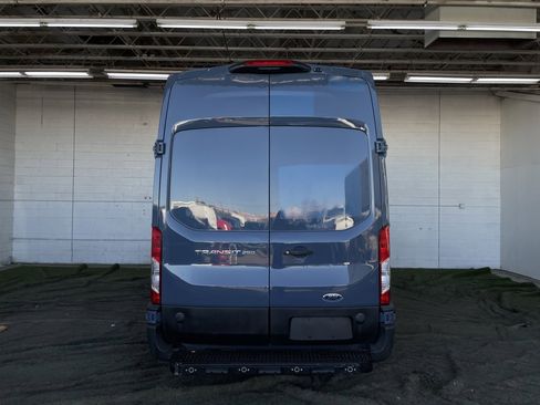 Used 2020 Ford Transit 250 148 High Roof Extended image 4