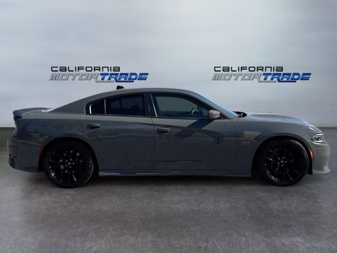 Used 2018 Dodge Charger R/T Scat Pack w/ Dynamics Package image 4