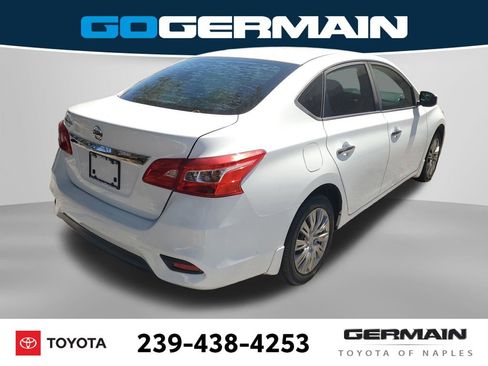Used 2019 Nissan Sentra S image 9