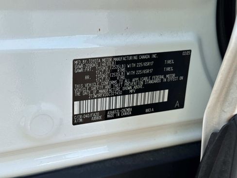 Used 2025 Toyota RAV4 XLE image 49