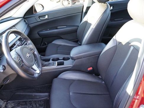 Used 2018 Kia Optima S w/ Panoramic Sunroof Package FWD image 4