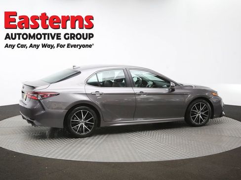 Used 2024 Toyota Camry SE image 42