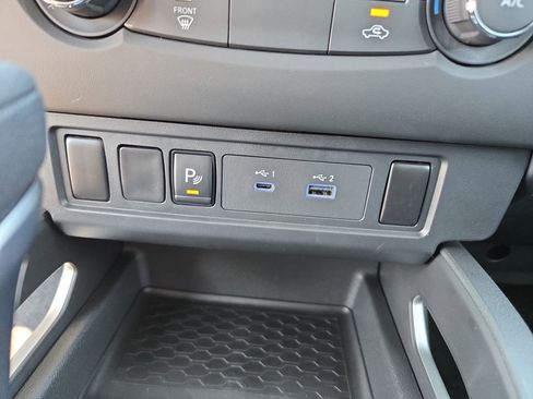 New 2025 Nissan Frontier SV AWD/4WD image 33