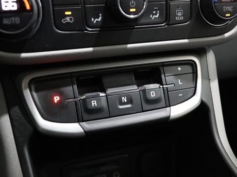 Used 2023 GMC Terrain SLT w/ Tech Package AWD/4WD image 29