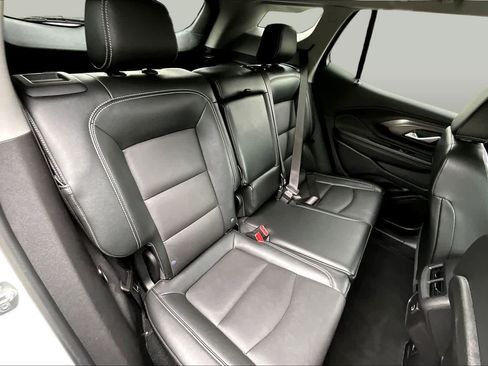 Used 2024 GMC Terrain SLT AWD/4WD image 20