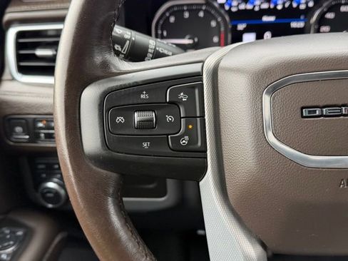 Used 2021 GMC Yukon XL Denali image 28