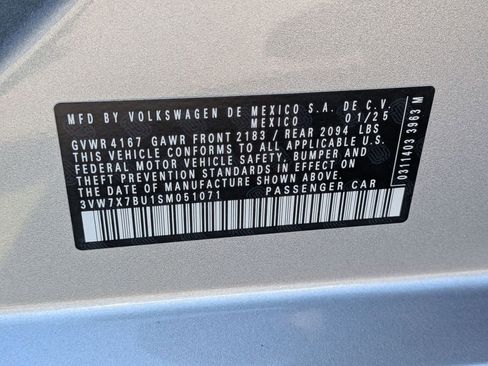 Used 2025 Volkswagen Jetta SE FWD image 34