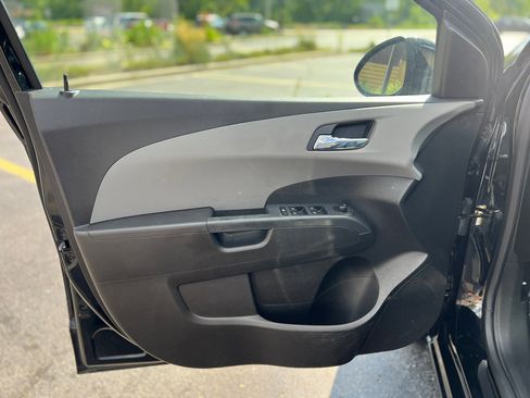 Used 2012 Chevrolet Sonic LT image 13