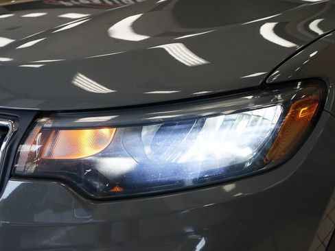 Used 2023 Jeep Compass Latitude AWD/4WD image 22