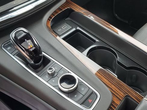 Certified 2023 Cadillac Escalade Premium Luxury w/ Performance Package AWD/4WD image 18