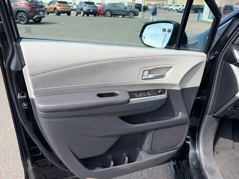Used 2021 Toyota Sienna XLE AWD/4WD image 10