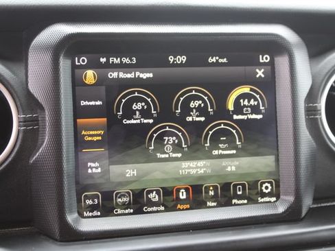 Used 2023 Jeep Wrangler Unlimited Sahara w/ Cold Weather Group AWD/4WD image 29