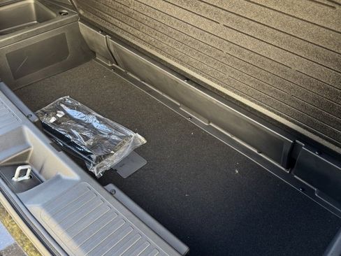 New 2025 Honda Pilot Sport image 12