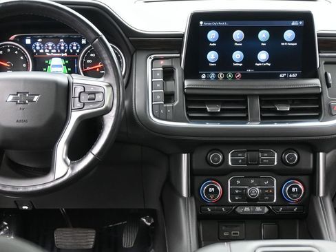 Used 2021 Chevrolet Tahoe Z71 w/ Z71 Off-Road Package image 15