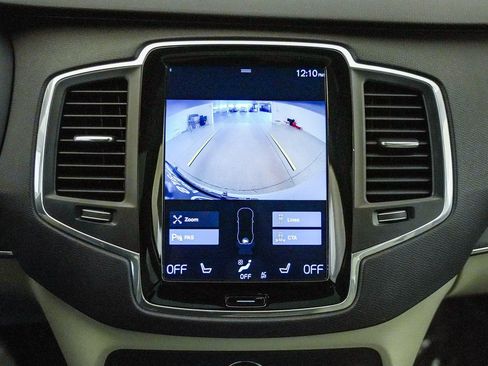 Used 2020 Volvo XC90 T5 Momentum w/ Protection Package Premier AWD/4WD image 26