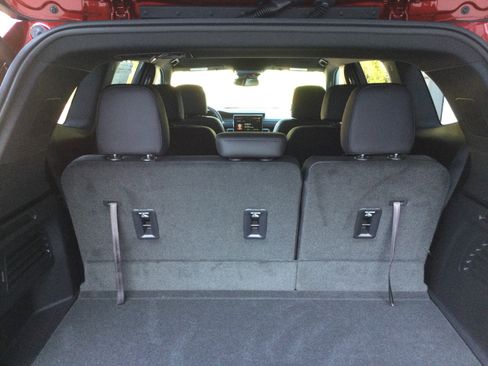 New 2025 GMC Acadia Elevation w/ Elevation Premium Package image 19