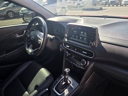 Used 2020 Hyundai Kona Limited FWD image 6