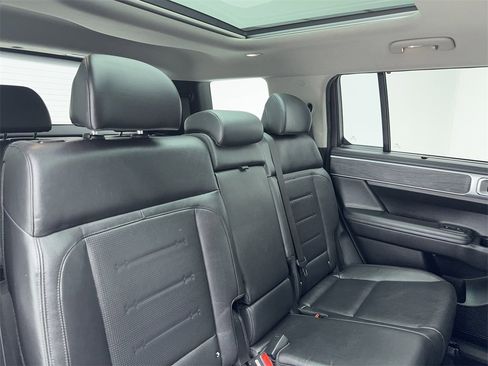 Used 2024 Hyundai Santa Fe Limited image 50