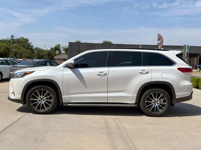 Used 2017 Toyota Highlander XLE