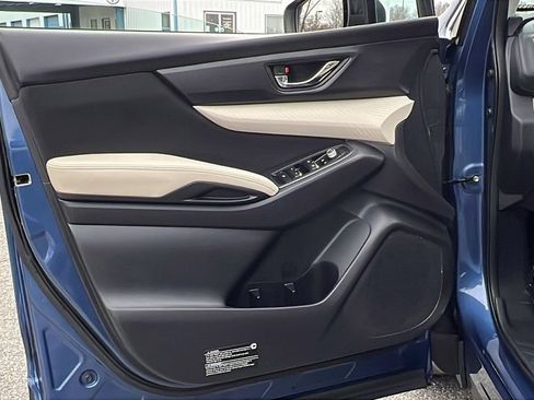 Used 2021 Subaru Ascent Premium w/ Convenience Package image 19