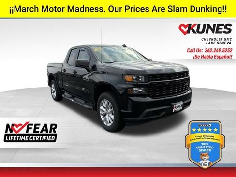 Used 2020 Chevrolet Silverado 1500 Custom w/ Custom Value Package image 1