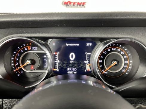 Used 2020 Jeep Gladiator Overland image 18