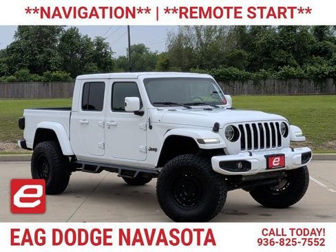 Used 2021 Jeep Gladiator Overland AWD/4WD image 1