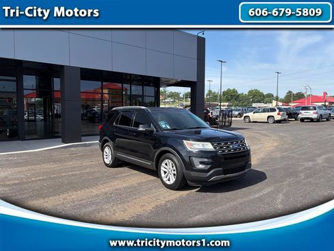 Used 2016 Ford Explorer XLT FWD image 1