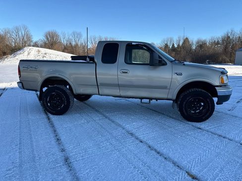 Used 2000 Ford F150 XL image 4