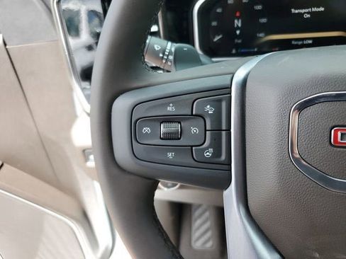 New 2026 GMC Sierra 1500 SLT w/ SLT Premium Plus Package AWD/4WD image 31