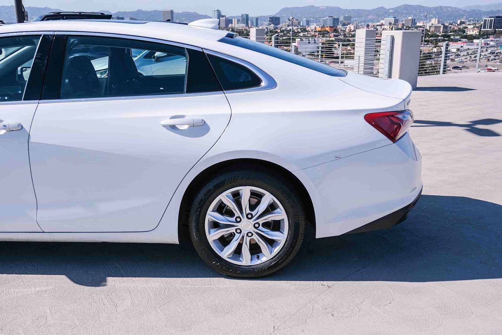 Used 2022 Chevrolet Malibu LT FWD image 8