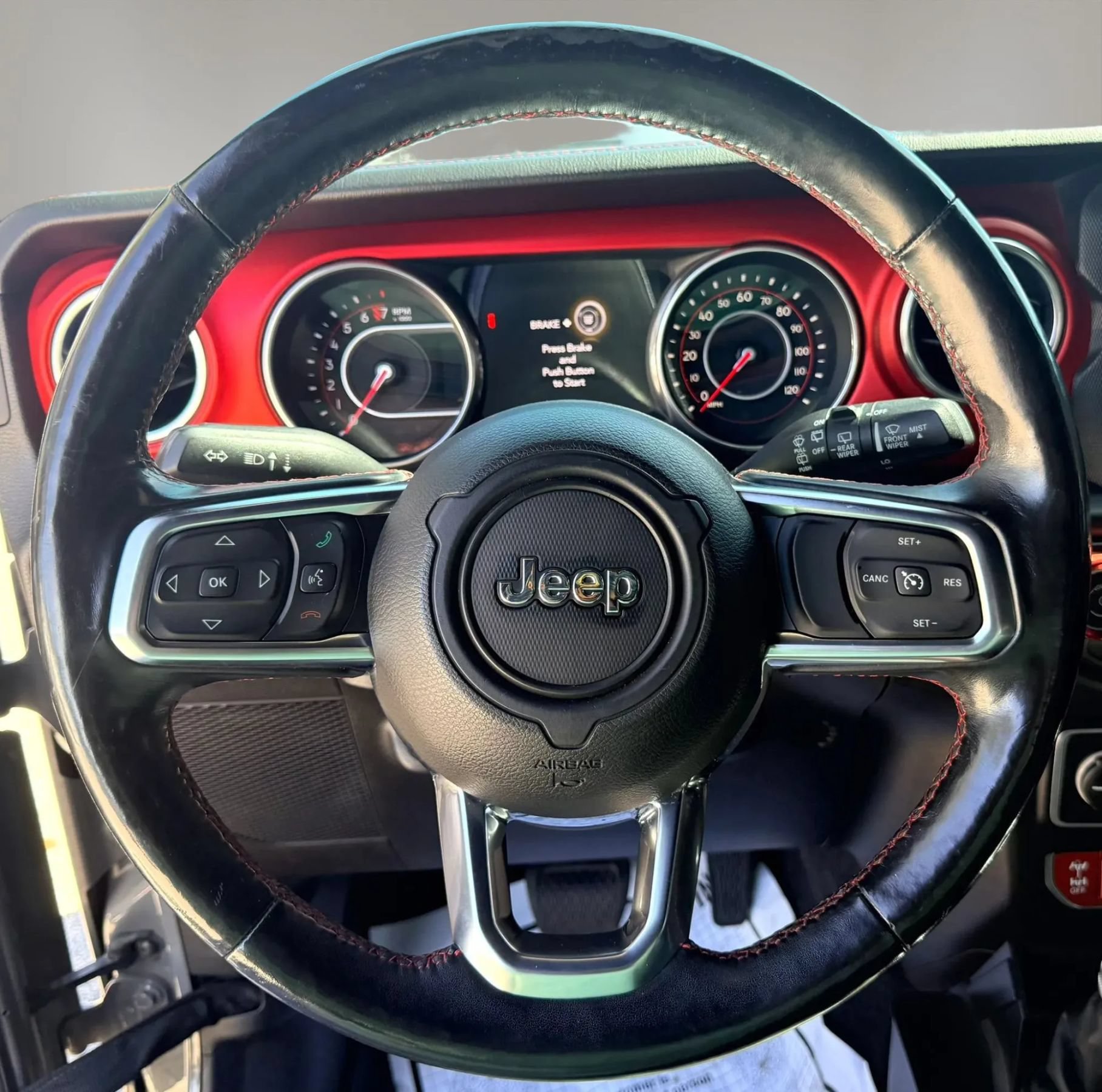Used 2018 Jeep Wrangler Unlimited Rubicon AWD/4WD image 9